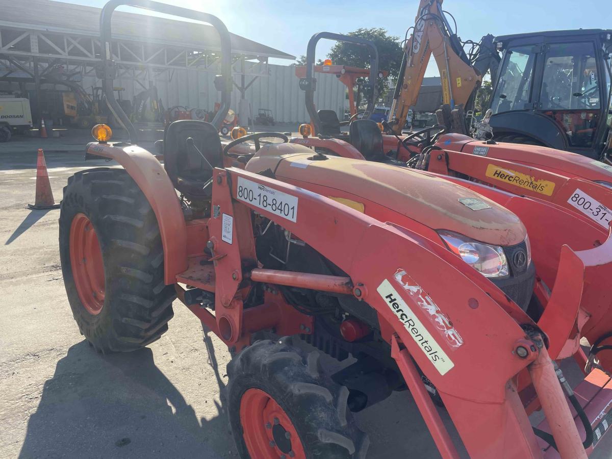 2017 Kubota L4701