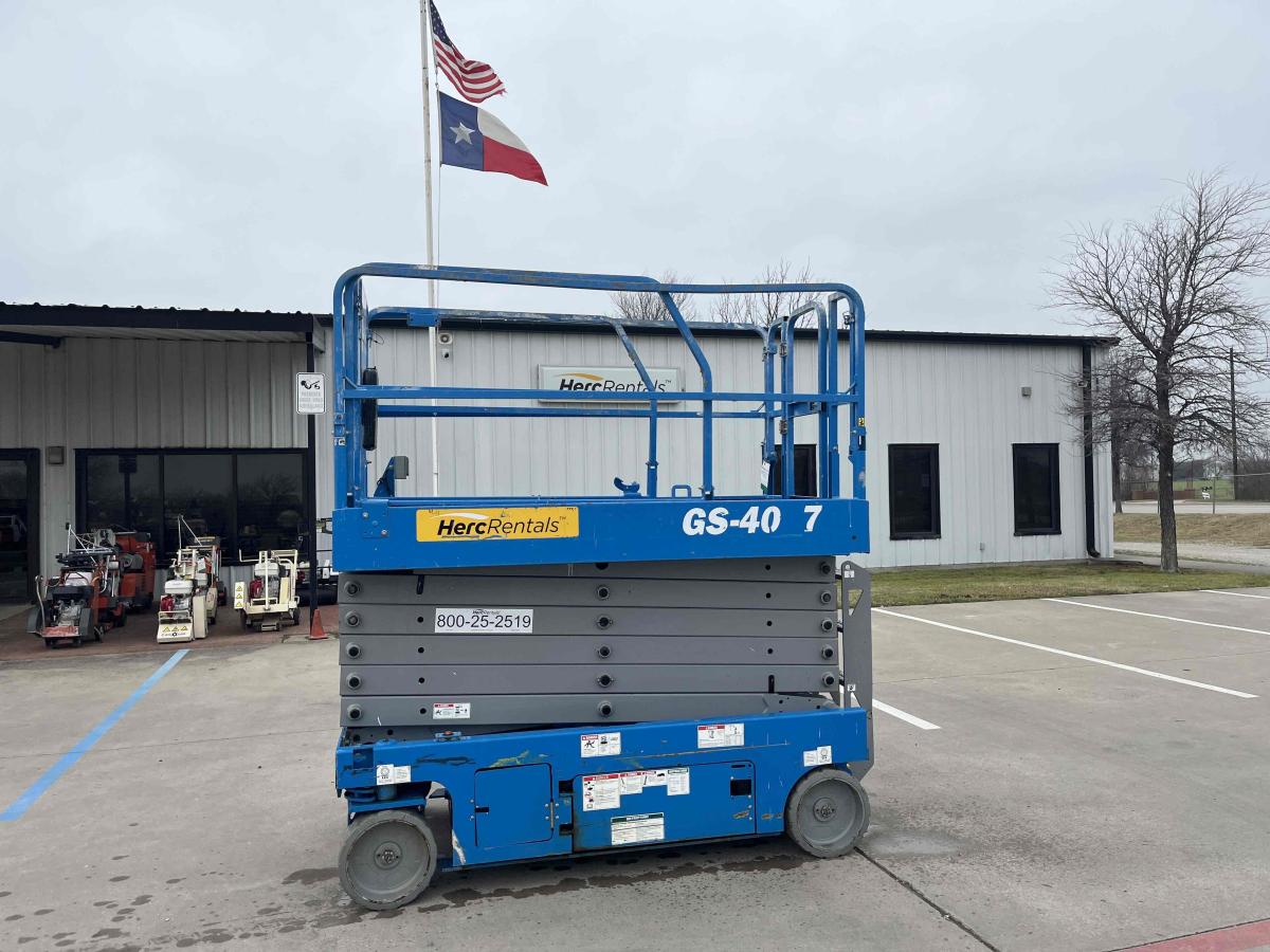 2019 Genie GS-4047
