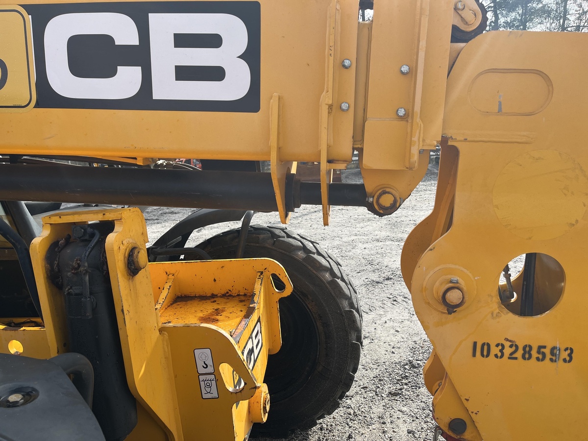 2021 JCB 509-42-13