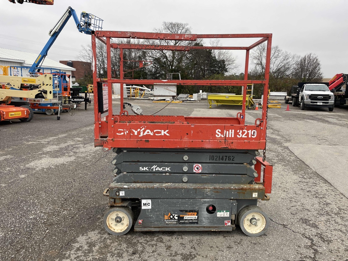 2017 Skyjack SJ3219-2