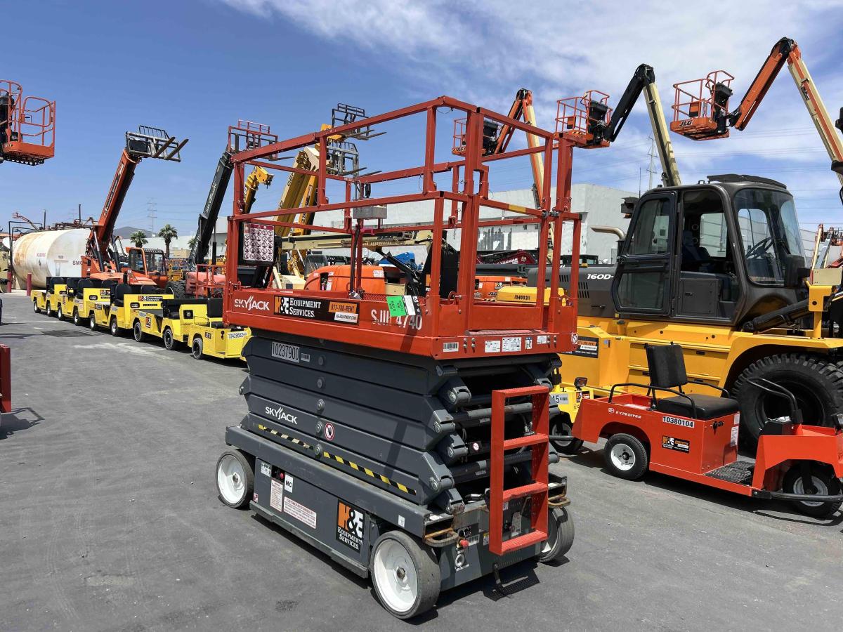 2018 Skyjack SJ4740