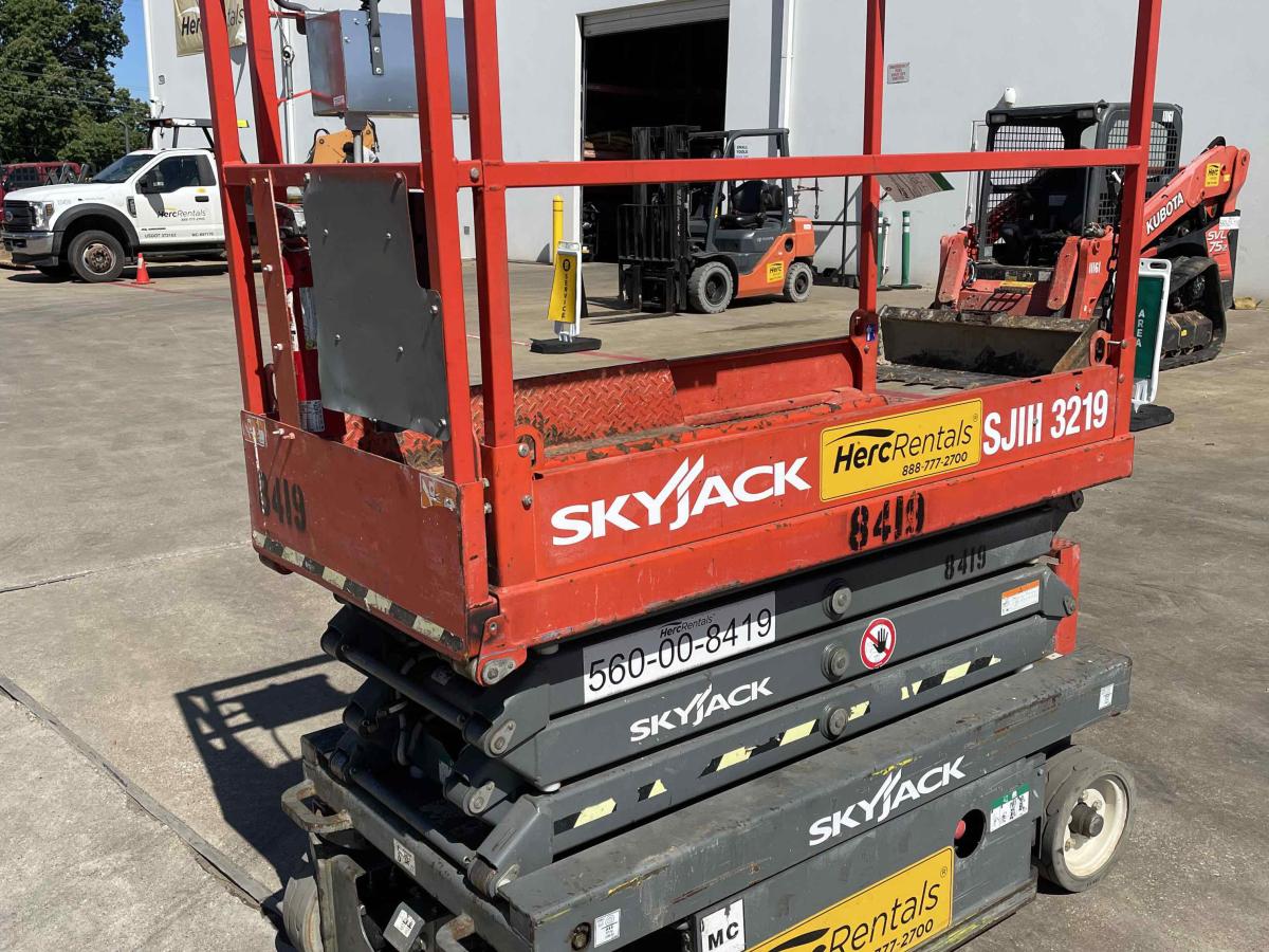 2017 Skyjack SJ3219