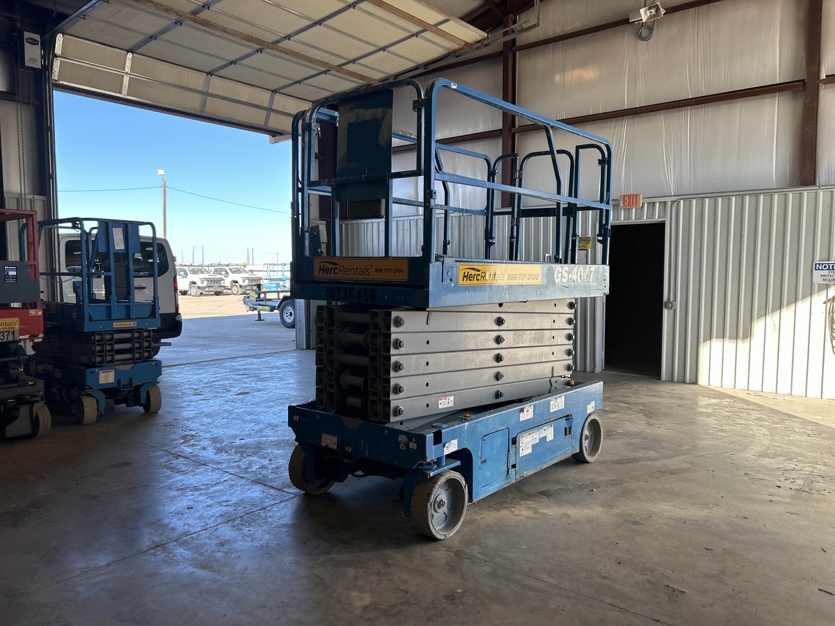 2018 Genie GS-4047