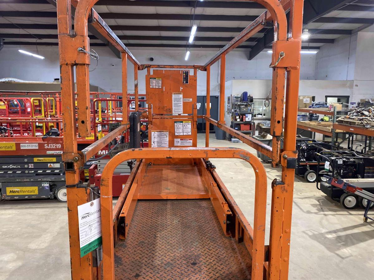2018 JLG 2632ES-5