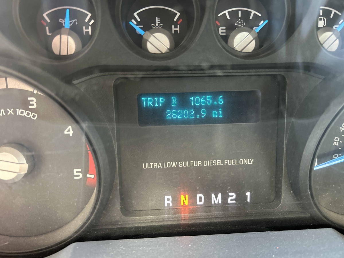 2017 Ford F750-10