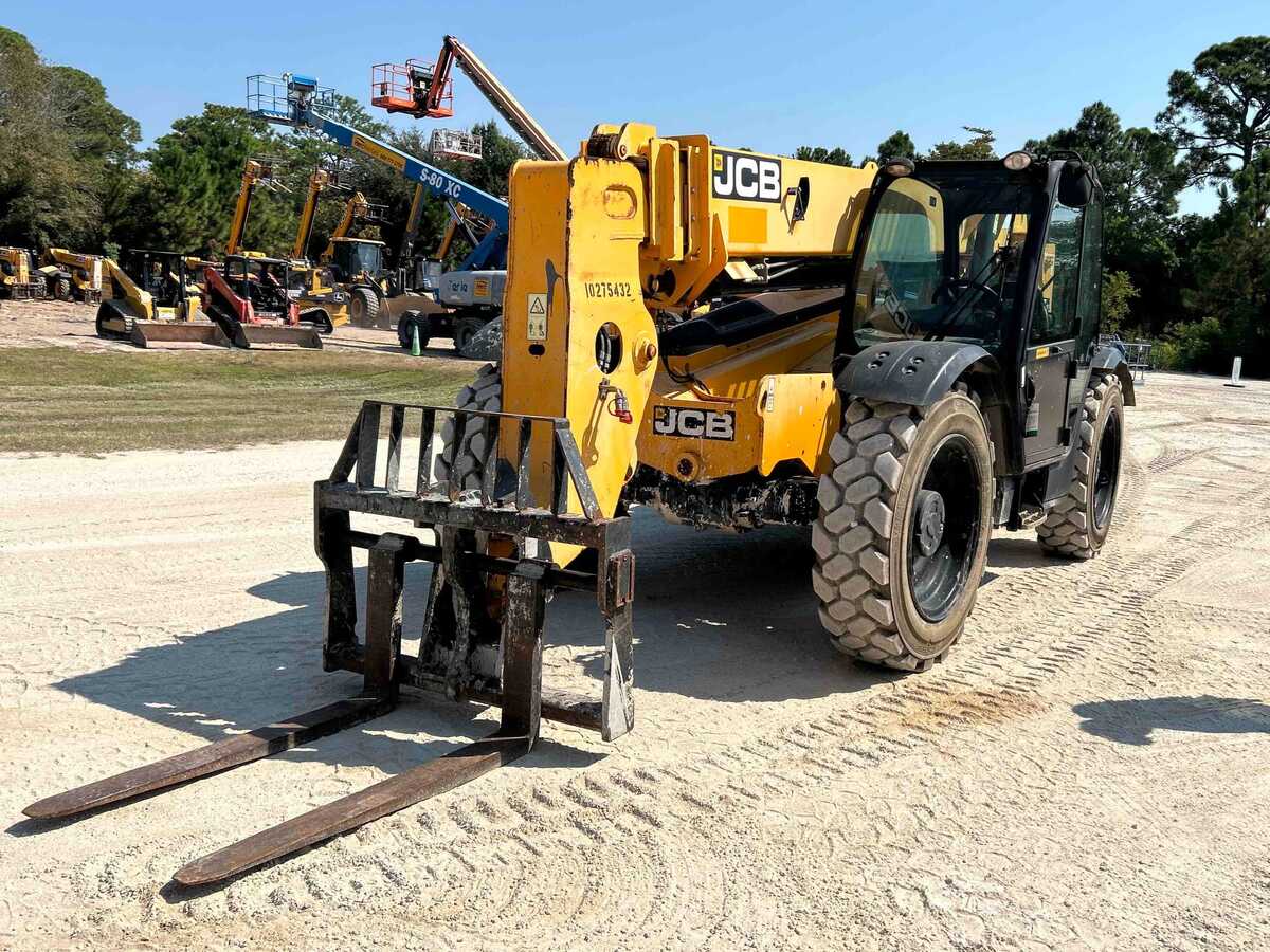 2019 JCB 507-42-1