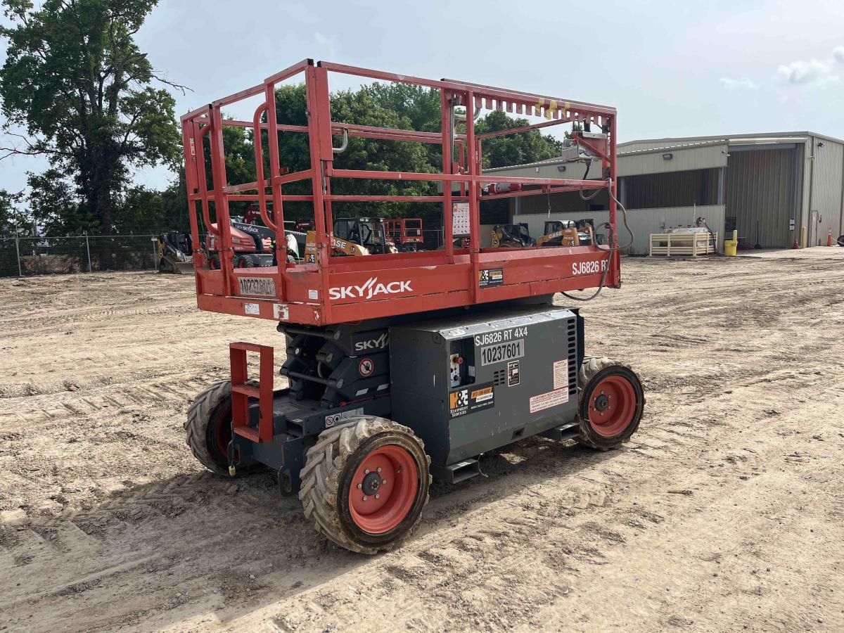 2018 Skyjack SJ-6826RT