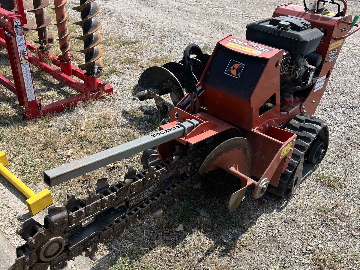 2021 Ditch Witch C16X-5
