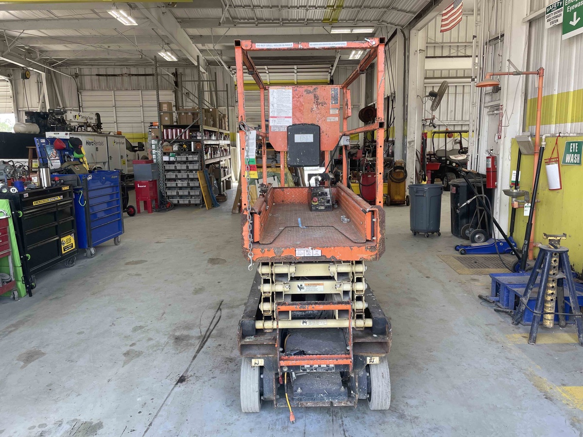 2018 JLG 1932R-4