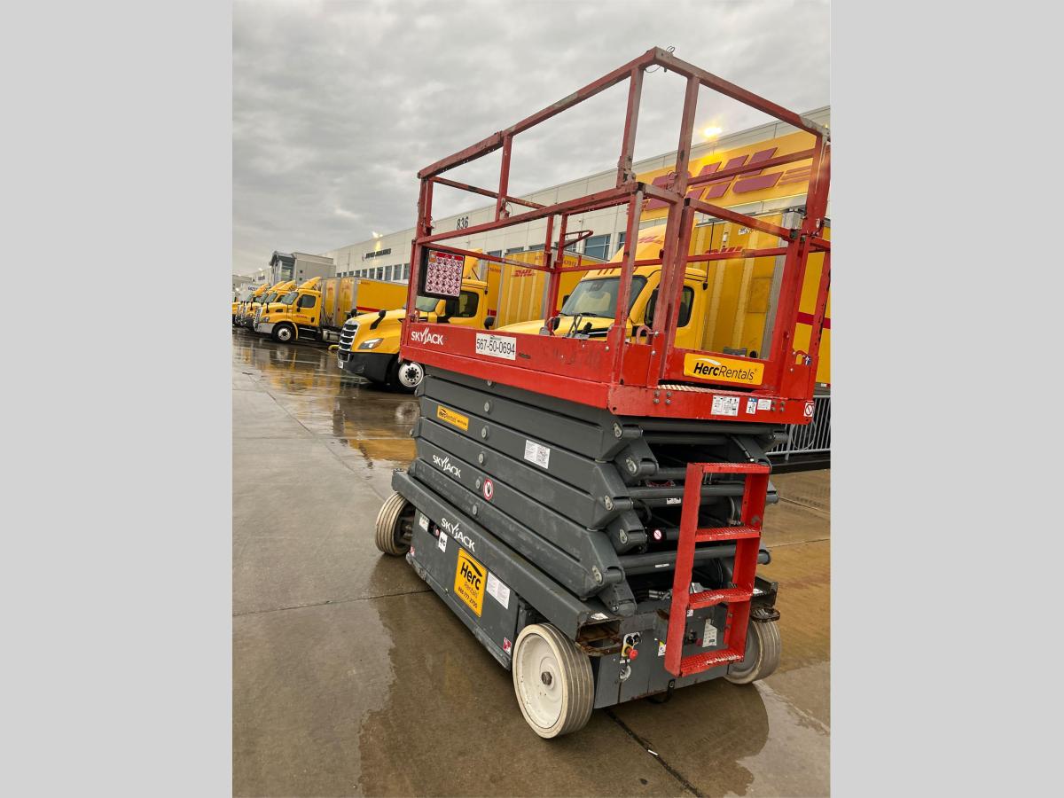 2018 Skyjack SJ4740