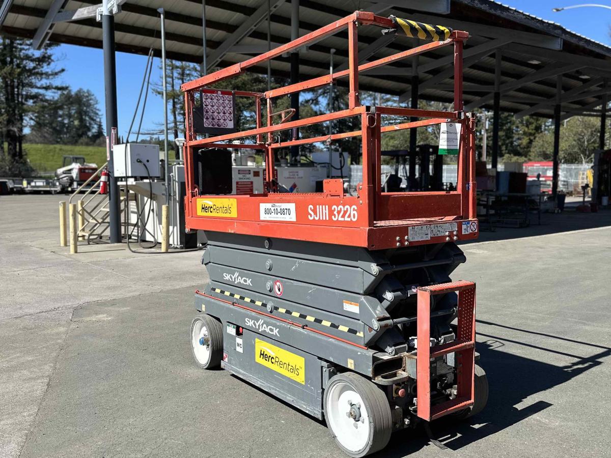 2016 Skyjack SJ3226