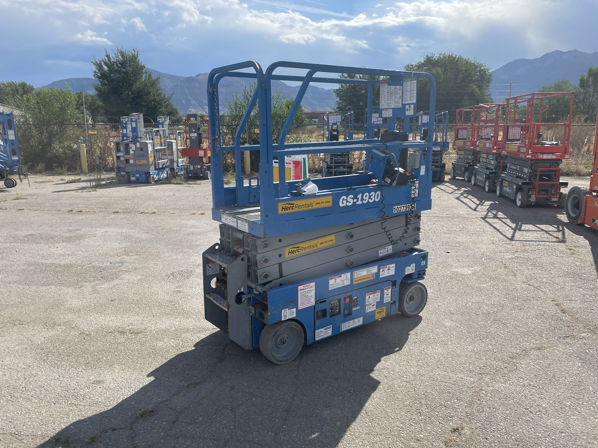 2019 Genie GS-1930