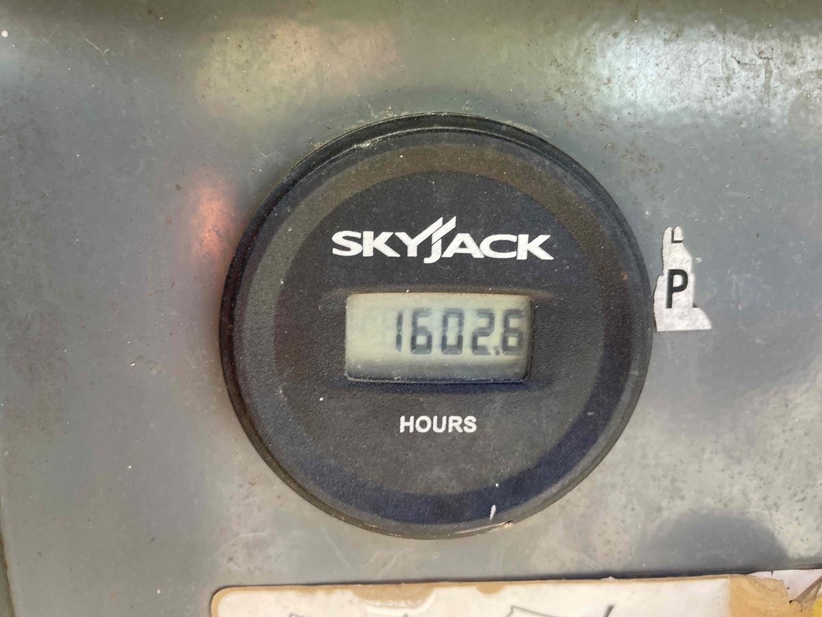 2018 Skyjack SJ-6832RT-6