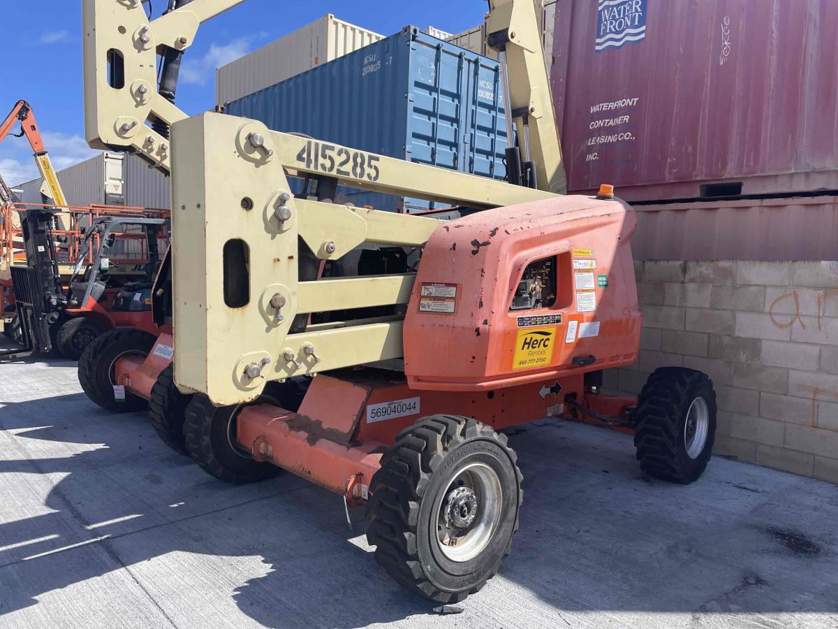 2015 JLG 450AJ