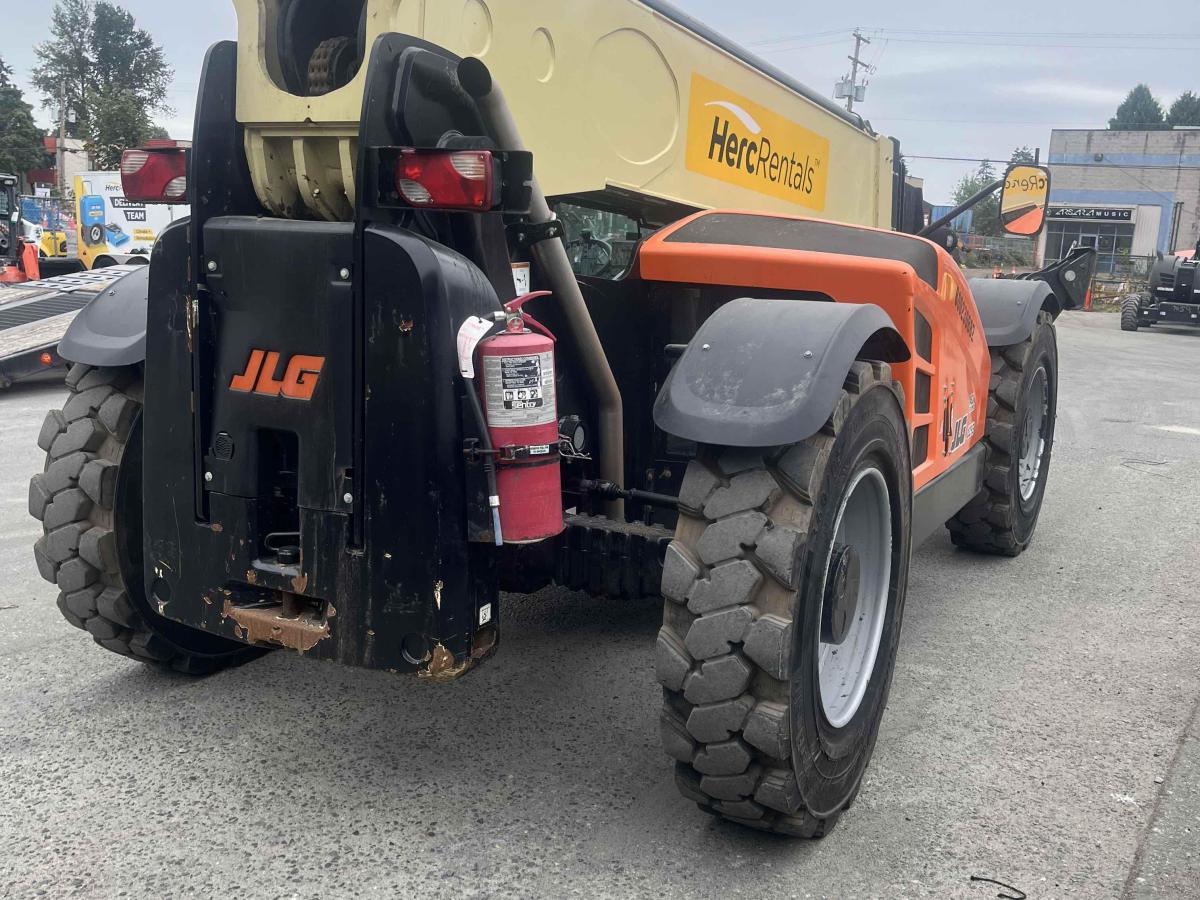 2018 JLG 1255