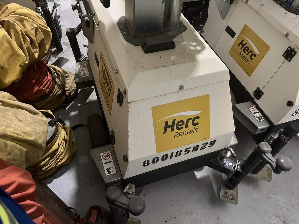 2017 Magnum PLT240-3