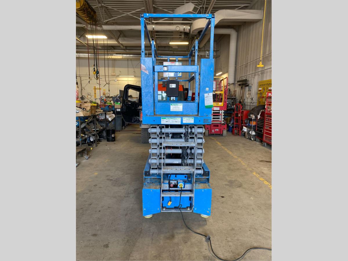 2018 Genie GS-3232-4