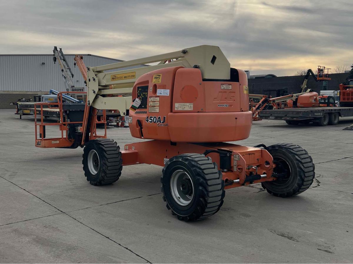 2014 JLG 450AJ