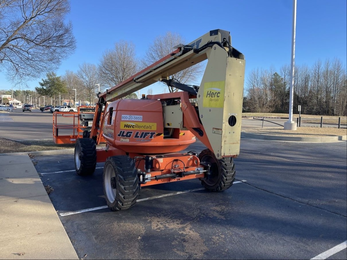 2018 JLG 600AJ-6