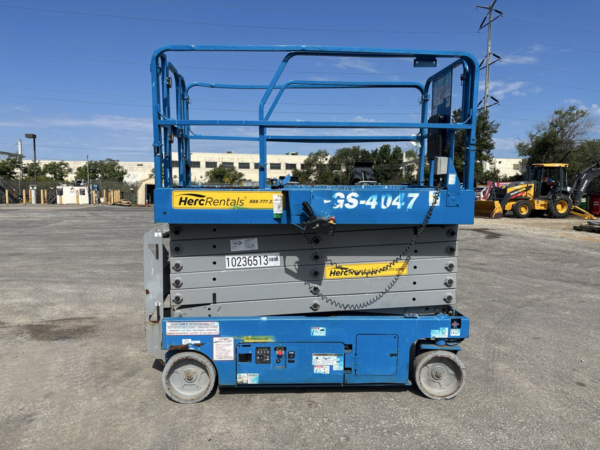 2018 Genie GS-4047