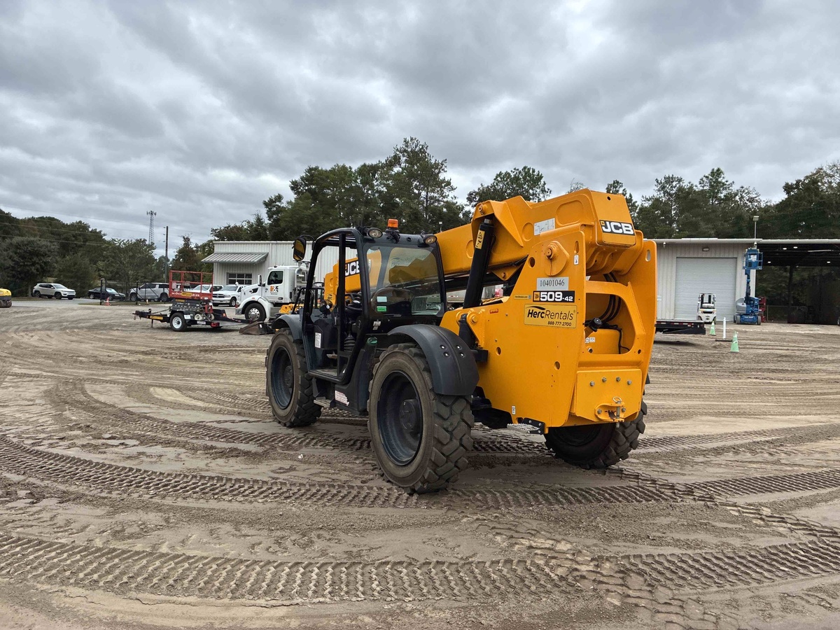 2023 JCB 509-42-4