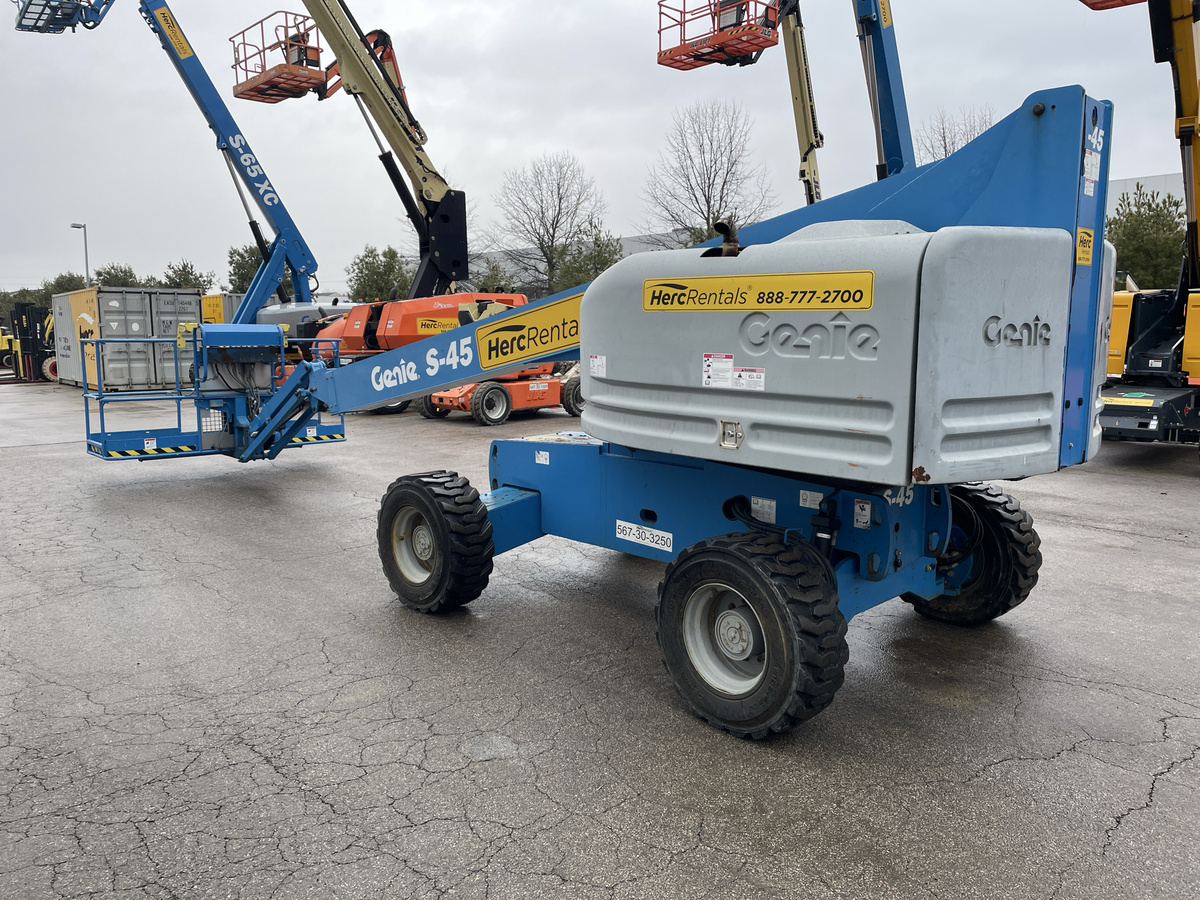 2018 Genie S-45
