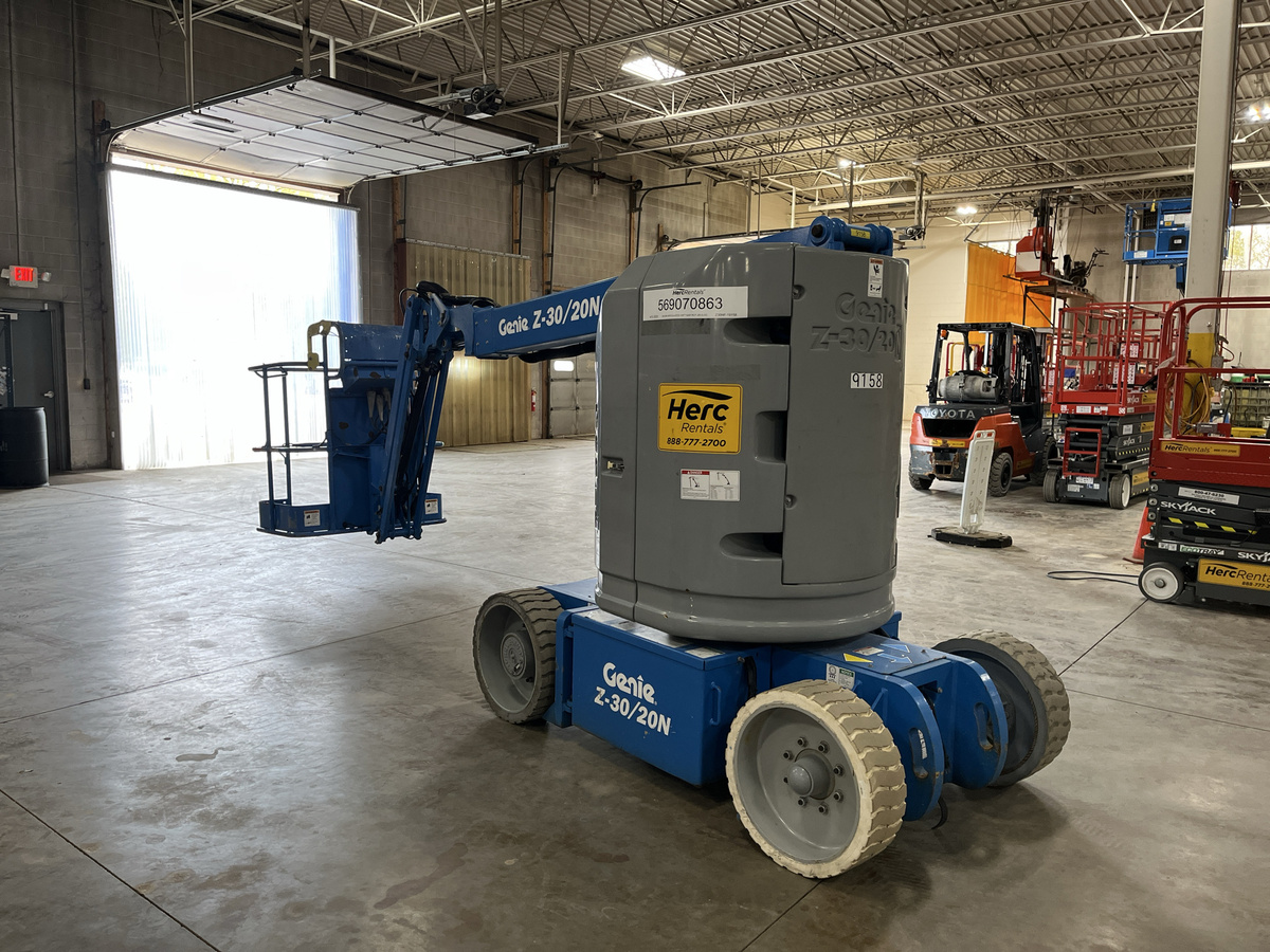 2017 Genie Z-30/20 N
