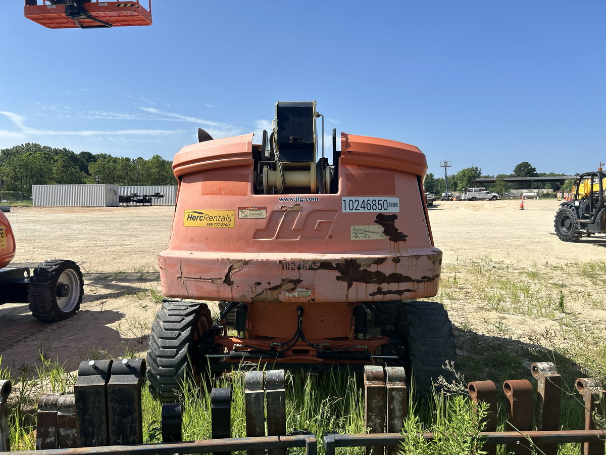 2018 JLG 660SJ-4