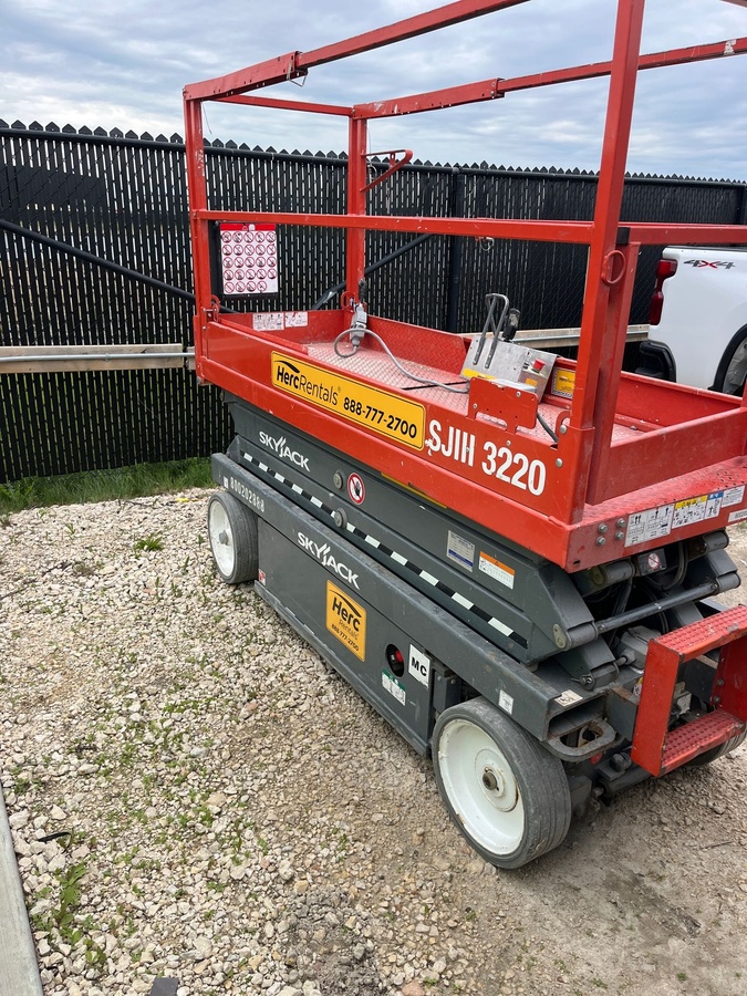 2018 Skyjack SJ-3220-2