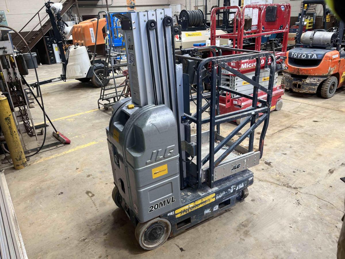 2018 JLG 20MVL
