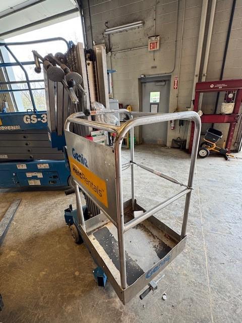 2019 Genie AWP-30S