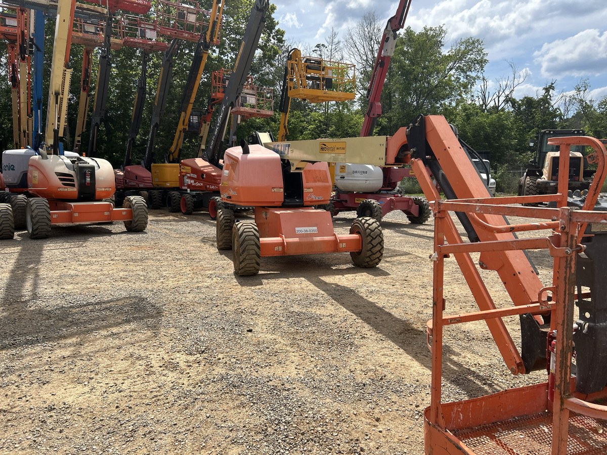 2018 JLG 460SJ-4