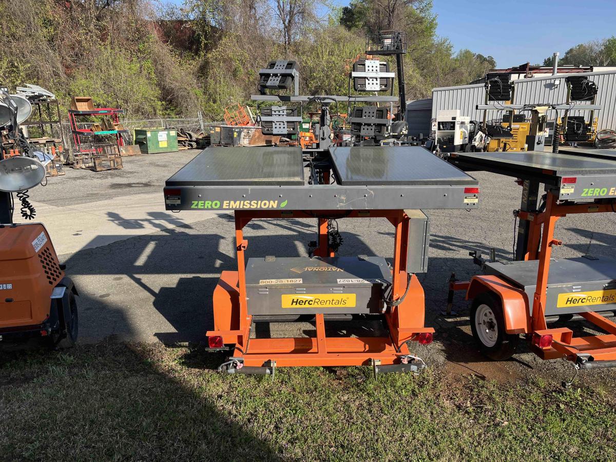 2020 National Signal LTS 160 Solar Light