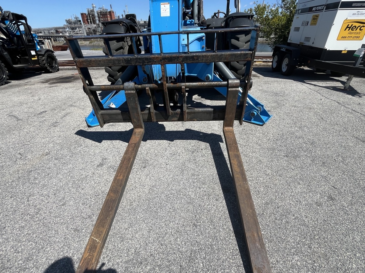 2018 Genie GTH-1056-5