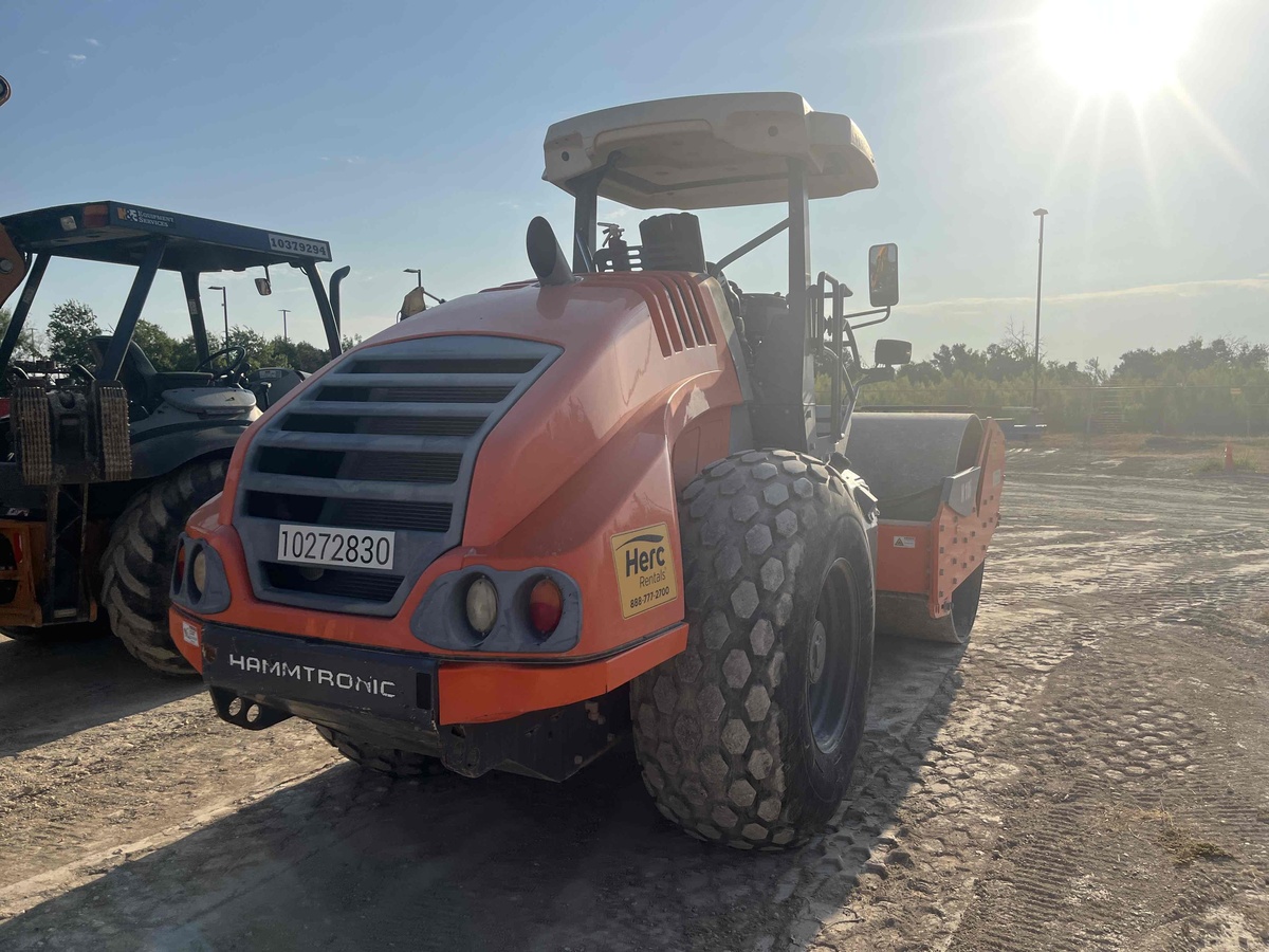2019 Hamm H10i-5