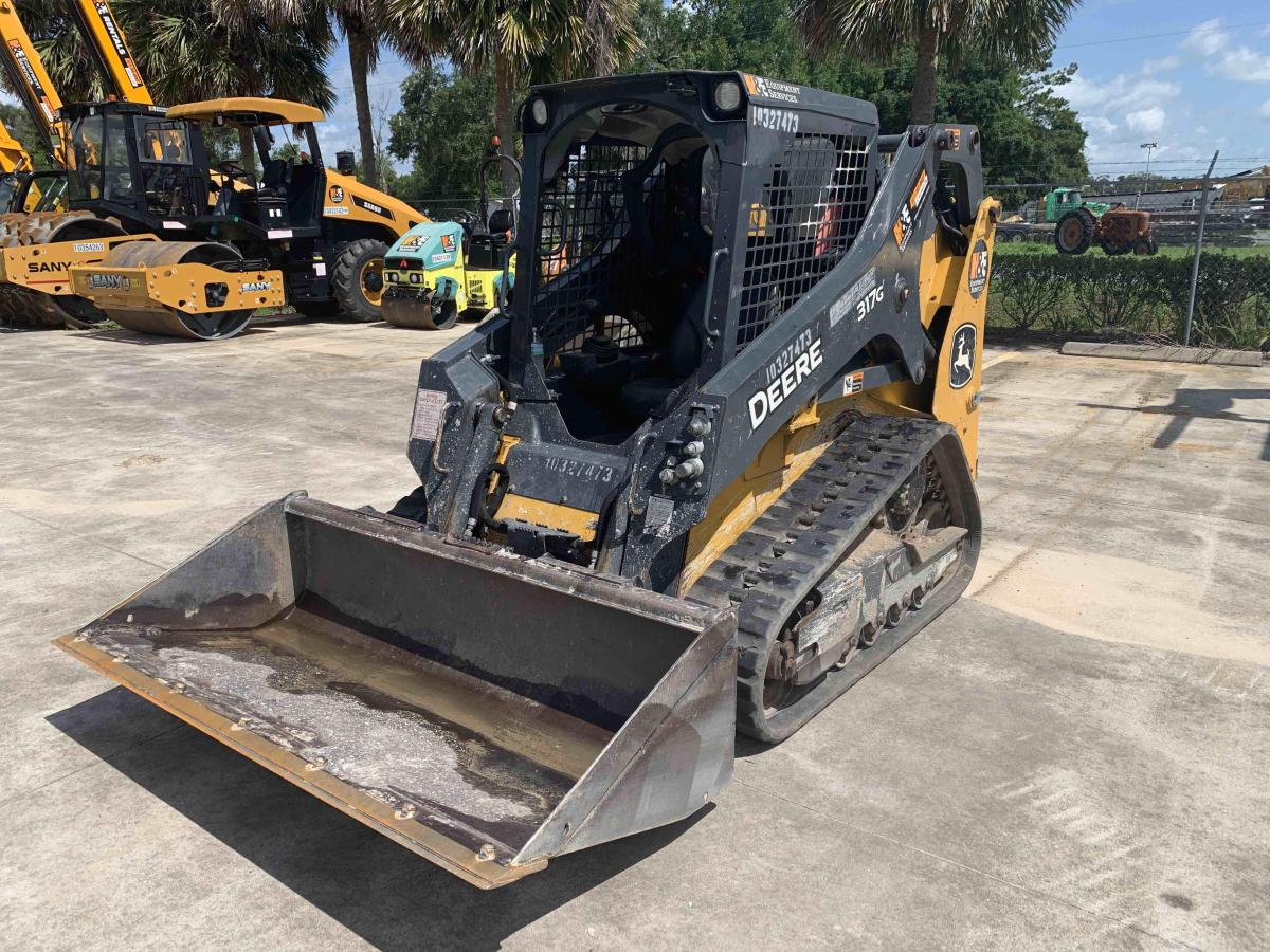 2021 John Deere 317G-2