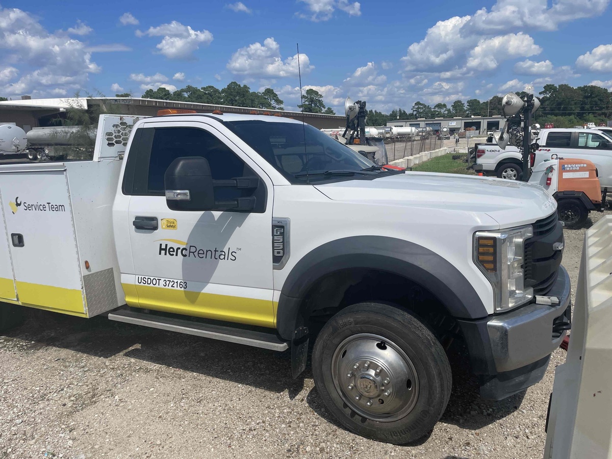 2018 Ford F550-5