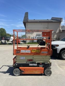 2018 JLG 1932R