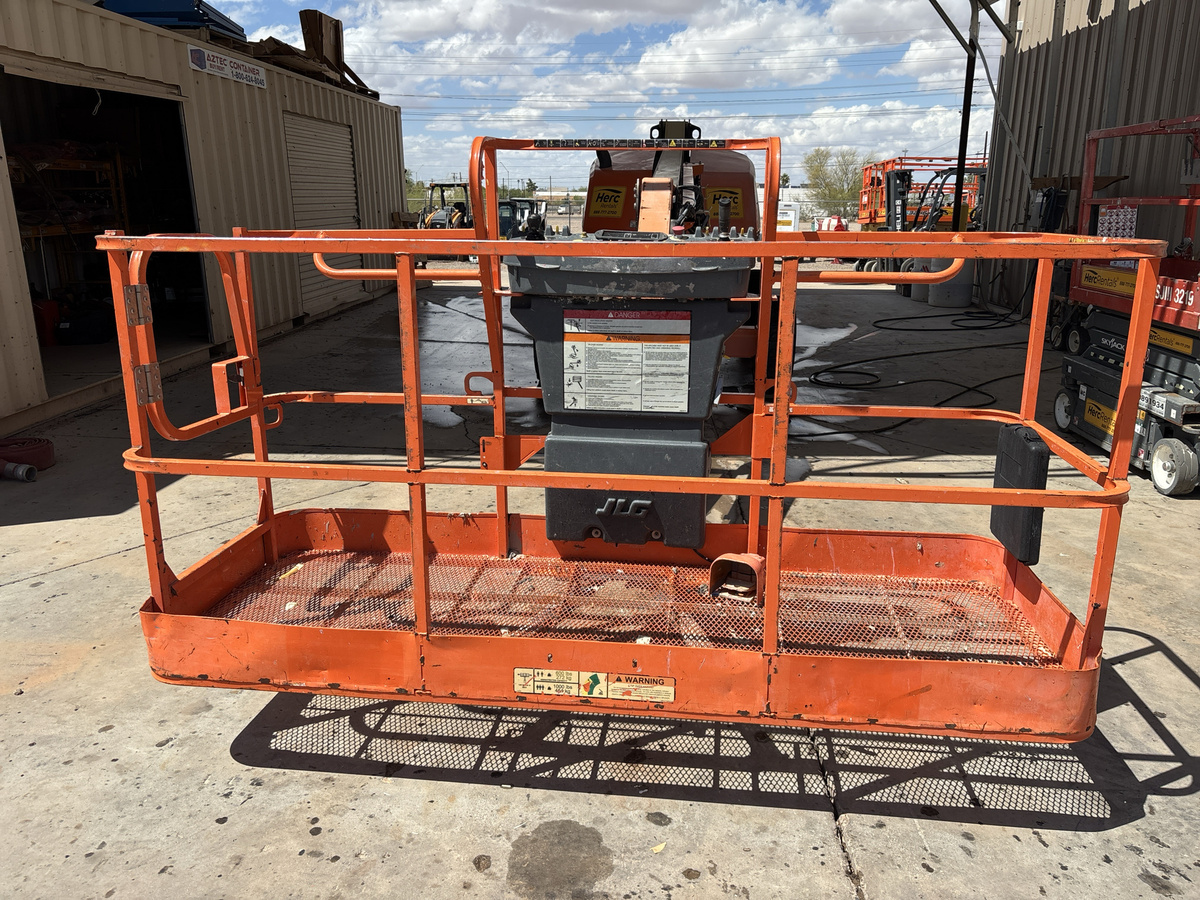2016 JLG 460SJ-5