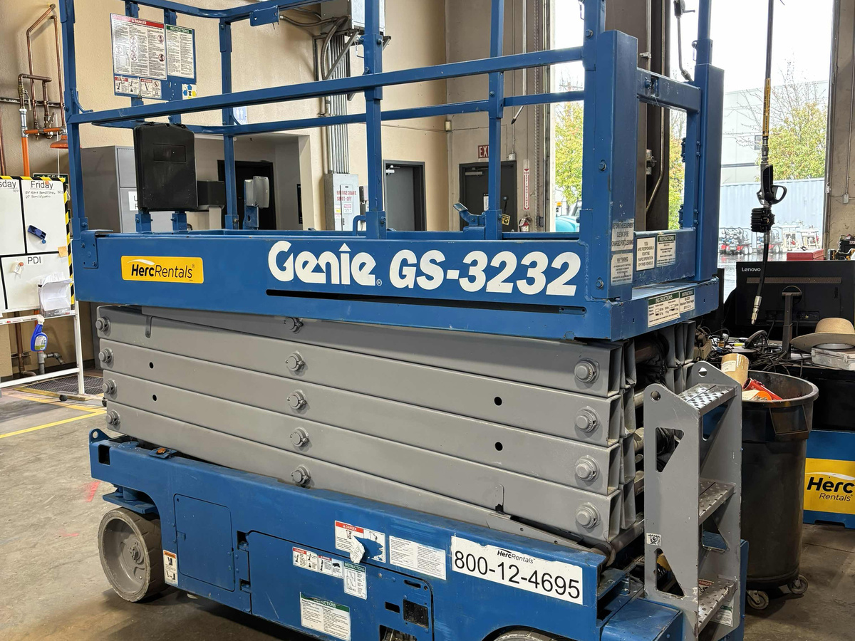 2016 Genie GS-3232-3