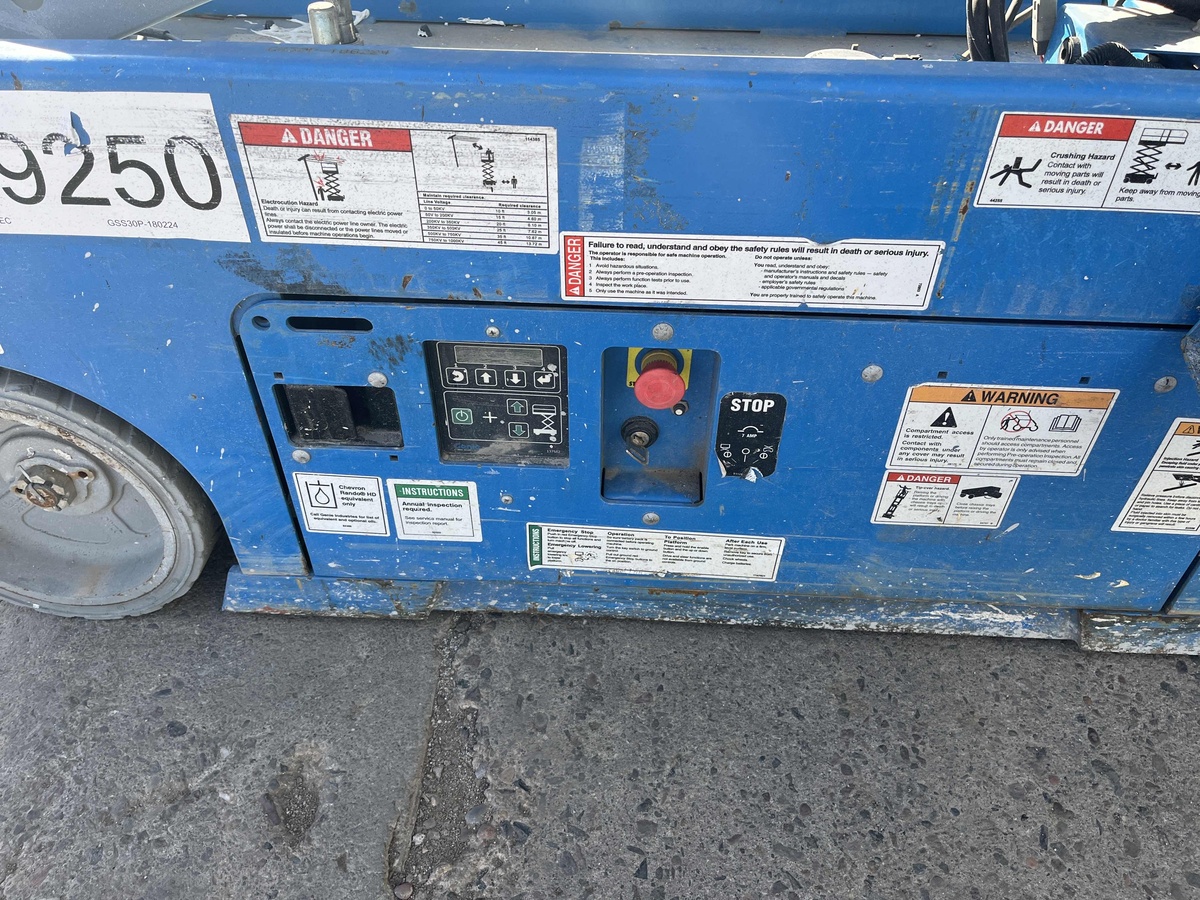 2018 Genie GS-1930-8