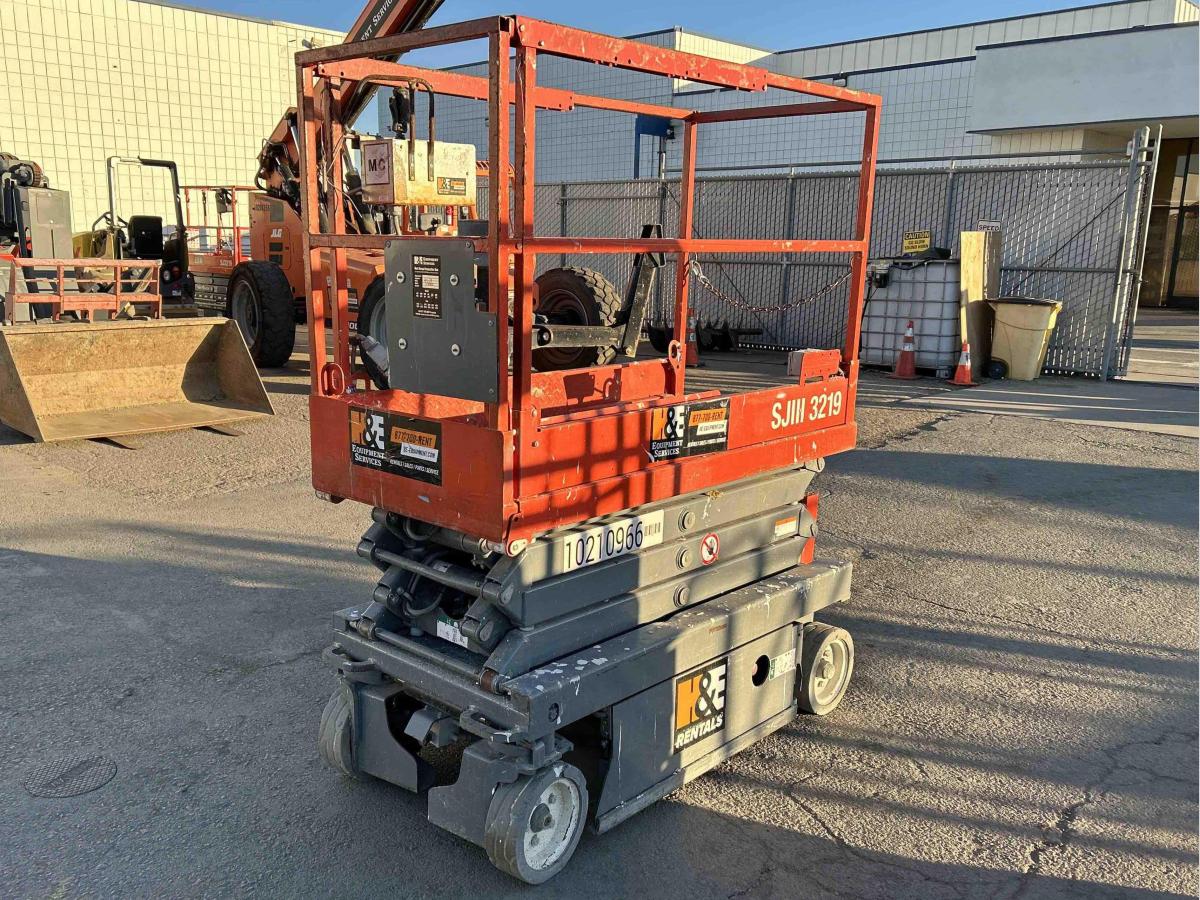 2017 Skyjack SJ3219