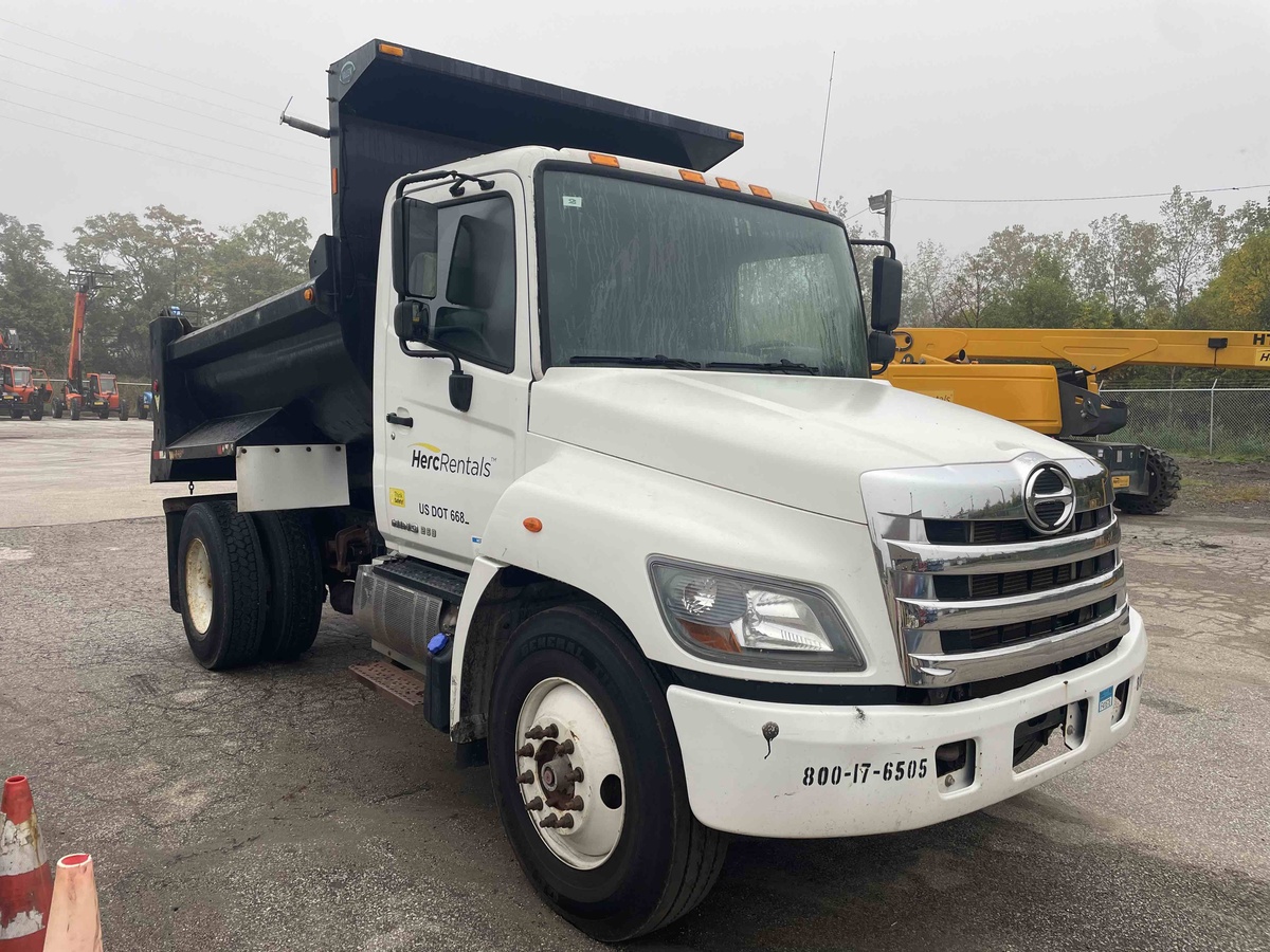 2018 Hino 268-3