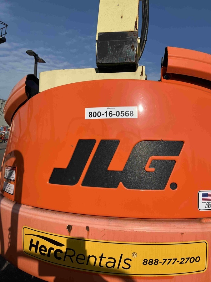 2017 JLG 450AJ-2