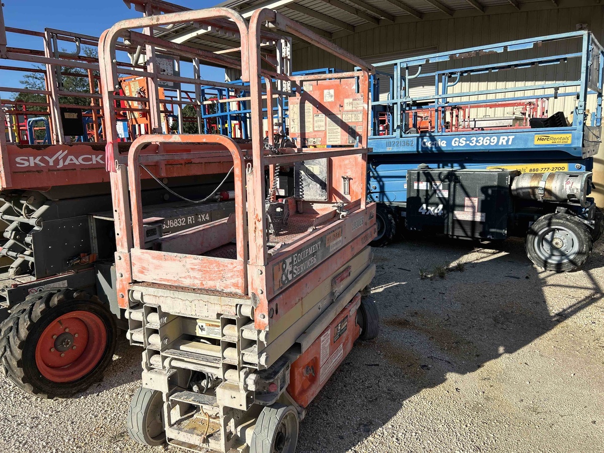 2018 JLG 1930ES