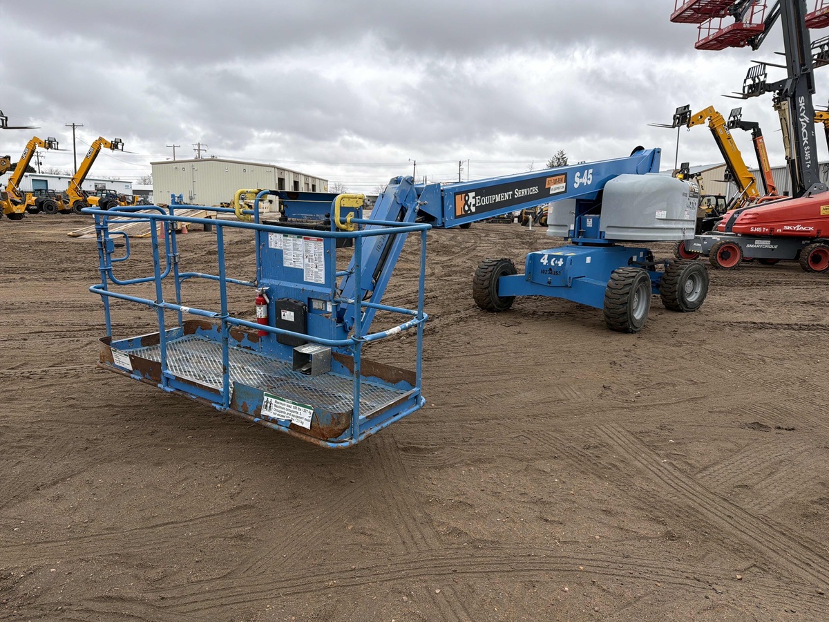 2018 Genie S-45