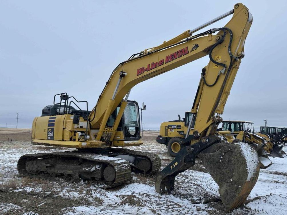 2017 Komatsu PC210LC-11
