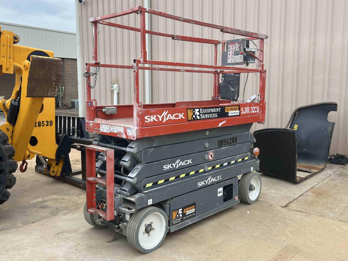 2016 Skyjack SJ3226