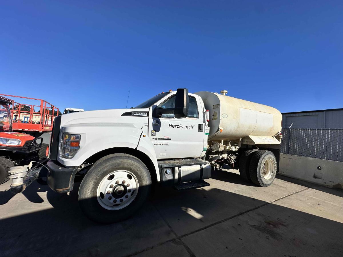 2016 Ford F750