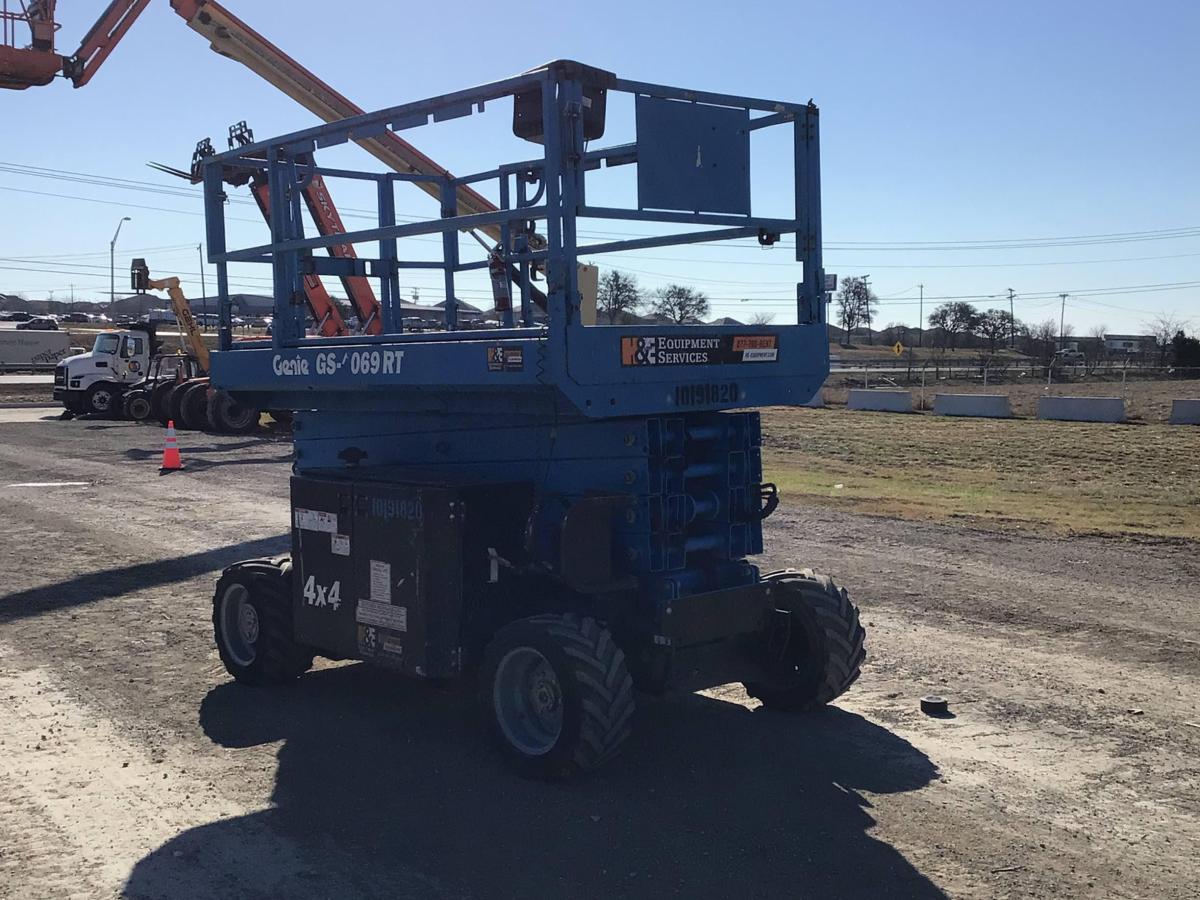 2016 Genie GS-4069 RT